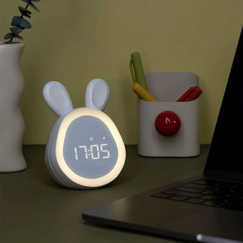 Veilleuse enfant rechargeable réveil lapin – Affichage digital & activation vocale – LapinLune