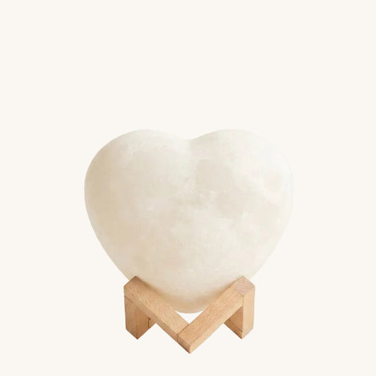 Veilleuse bébé cœur rechargeable – 16 couleurs, télécommande & socle bois – CœurLumière